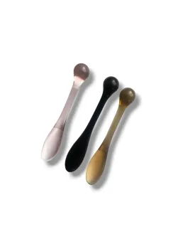 Лопатка для крема с массажным эффектом TEST Product Alt